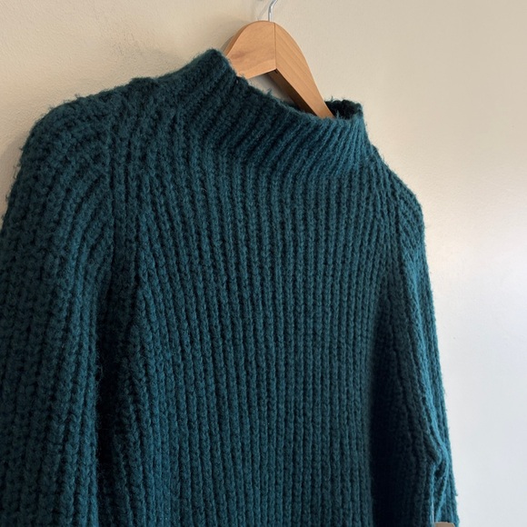 NWT JONES NEW YORK CREW NECK SWEATER IN FOREST GREEN. Size Large. Warm! - Picture 10 of 10